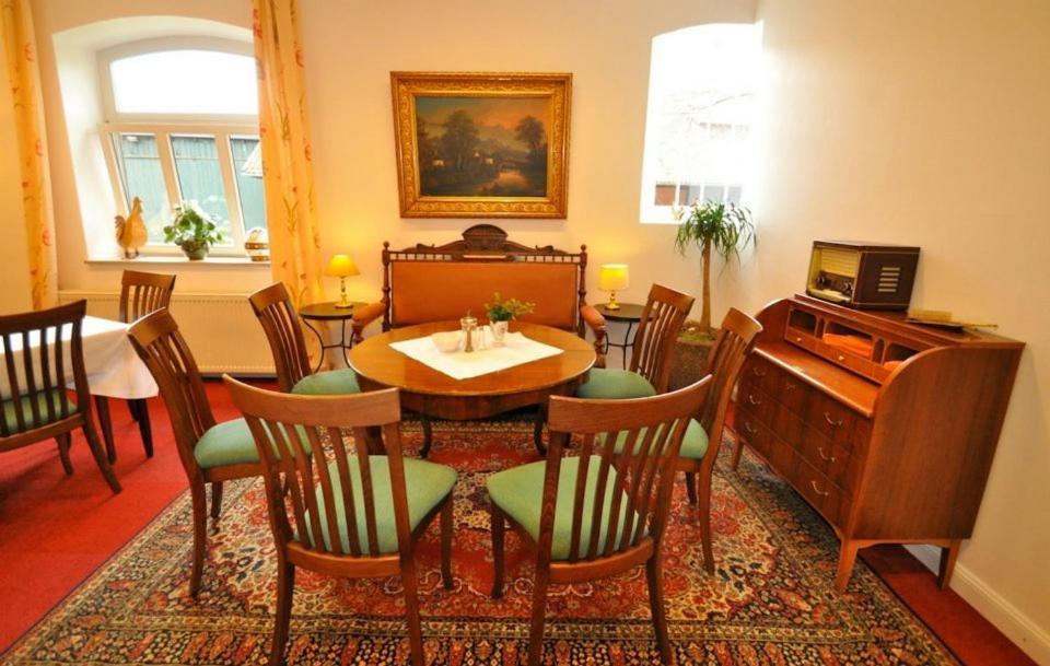 Etelsen Gaestehaus Schlossgarten מראה חיצוני תמונה