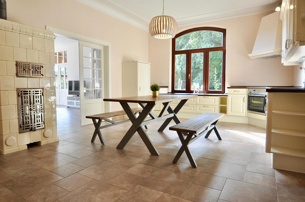 Etelsen Gaestehaus Schlossgarten מראה חיצוני תמונה