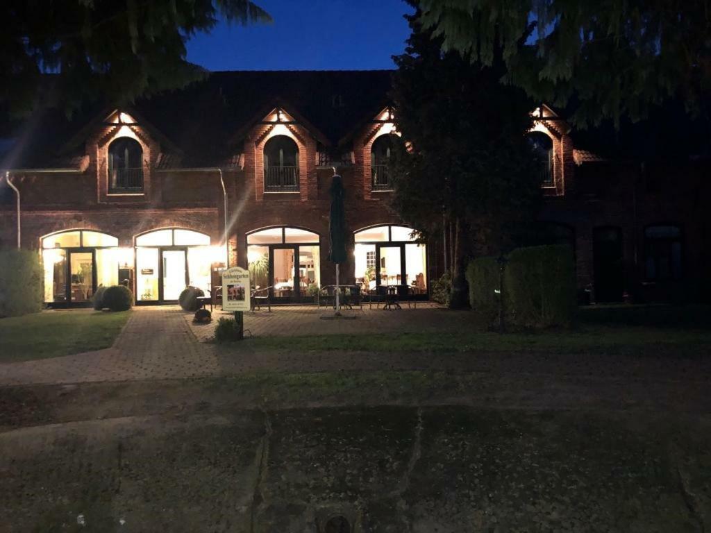 Etelsen Gaestehaus Schlossgarten מראה חיצוני תמונה